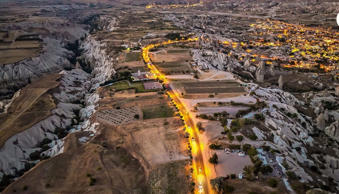 Göreme-Uçhisar Yolu Işıklandırması Görselliği  ile Büyüledi