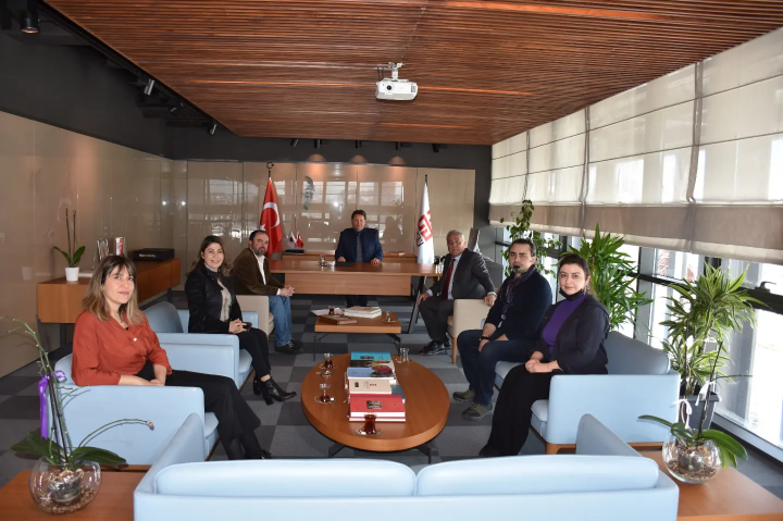 Başkanımız Ömer Eren başkanlığında Belediyemiz ve Abdullah Gül Üniversitesi arasında 'İş Birliği Protokolü' imzalandı.